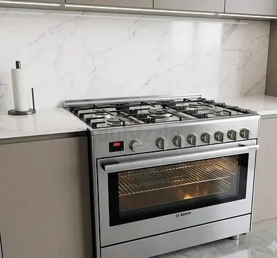Bosch Series 8 90cm Gas Cooker – Excellent Condition