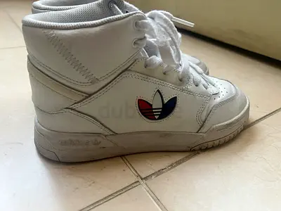 White boys Adidas high-top sneakers, size US5, gently used