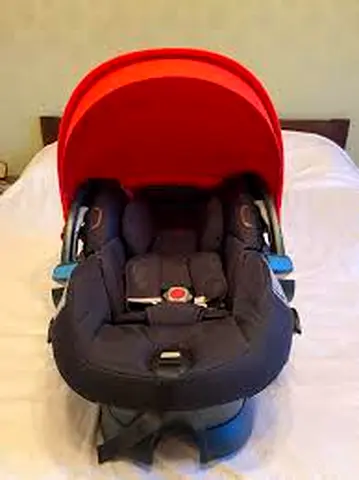Stokke iZi Sleep by BeSafe infant car seat - red