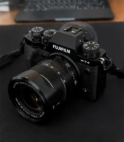 Fujifilm X-T4 Mirrorless Camera with 18-55mm Lens - Good Condition