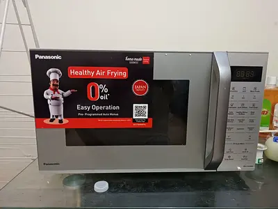 Panasonic Microwave with Air Fry Function - Good Condition