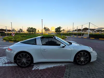 صورة 11 لـ 2015 Porsche 911