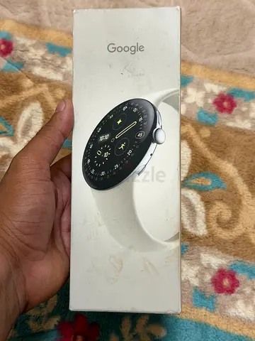 Google Pixel Watch 4 45mm / Wi-Fi
