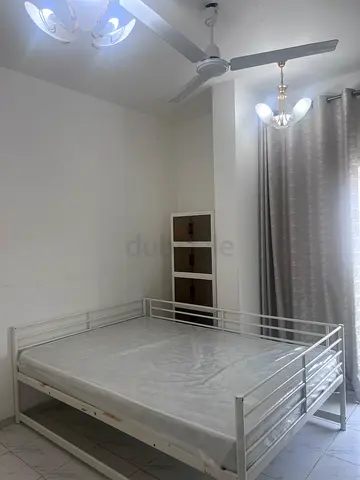 Room for rent : For bachelor India working women in Al Karama