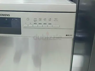 Siemens iQ300  Model Dishwasher Mint Condition Perfect Working