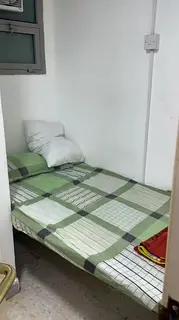 Daily Furnished small room available for couple,working ladies,executive near corniche TCA