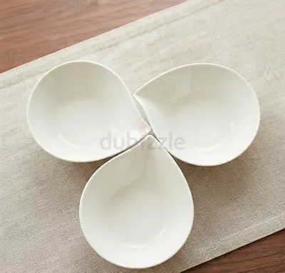 Set of 3 White Ceramic Teardrop Serving Bowls - Excellent Condition