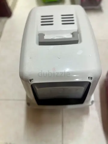 Hooded Cat Litter Box with Handle
