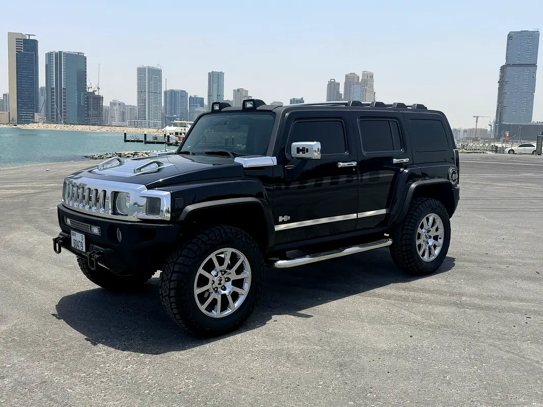 Hummer H3 2008 — photo 1 of 19