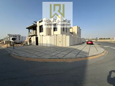 يلا فاخرة للبيع في الحليو 2 – عجمان  فرصة مميزة لامتلاك فيلا حديثة بتشطيبات سوبر ديلوكس في إحدى أفضل المناطق السكنية في الحليو 2، بتصميم عصري يجمع بين