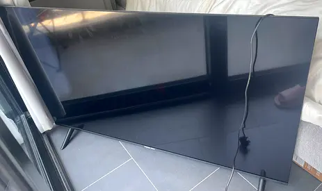 NIKIA 50 INCH HD TV