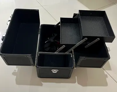 Black Aluminum Jewelry/Makeup Organizer Case with Fold-Out Trays