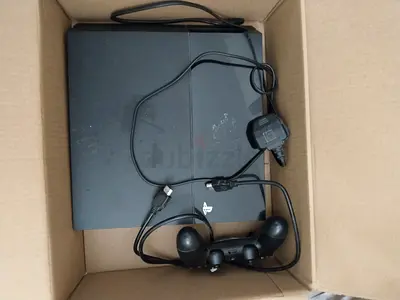 PlayStation 4 Slim with 6 DualShock Controller and Power Cable + 6 games