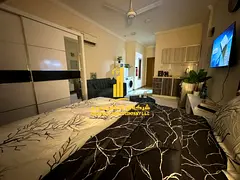 A golden opportunity! Luxurious, fully furnished studio apartment for monthly rent, including intern