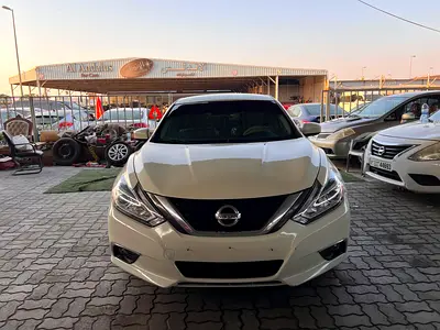 2017 Nissan ALTIMA — фото 5