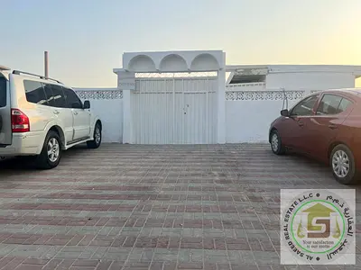1 bedroom with own kitchen and washroom in a shared villa available for monthly rent.