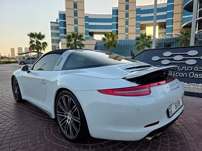 صورة 16 لـ 2015 Porsche 911