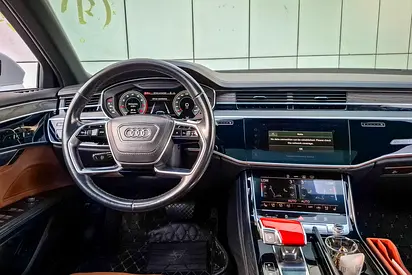 صورة 10 لـ 2021 AUDI A8