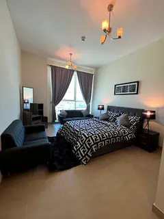 Master Room Al Barsha 1 Very close Insurance metro family building