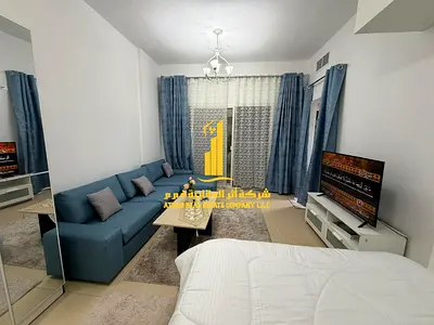 استوديو فاخر ثاني ساكن بمطبخ منفصل مع بلكونه مفتوحه✨عجمان ابراج الياسمين. للإيجار الشهري.الإيجار يشمل الفواتير والإنترنت وموقف