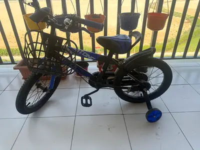 Cycle/ Bike- Children’s Bicycle - Urgent Sale- Leaving the country+ Free Helmet and Safety Gears