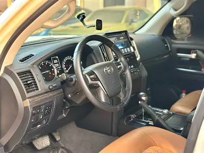 صورة 20 لـ 2021 Toyota LAND CRUISER