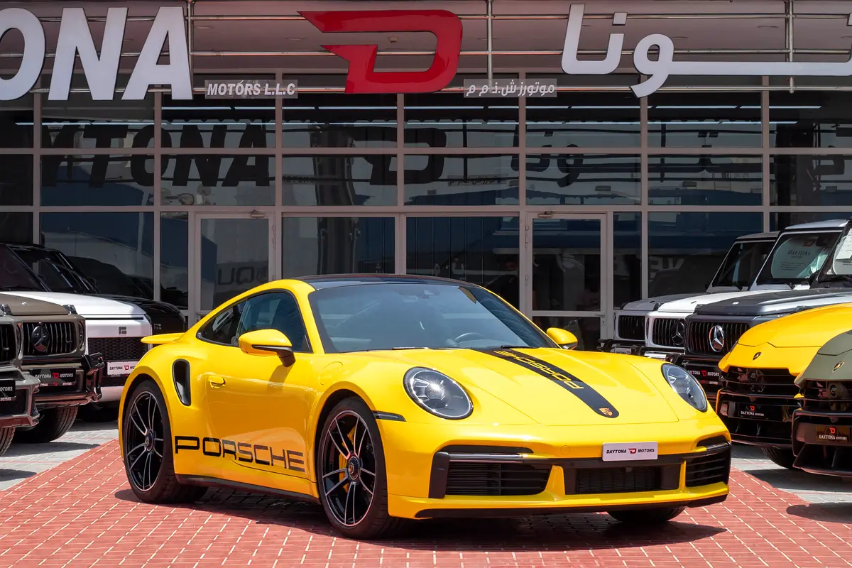 Porsche 911 2022 — photo 1 of 20
