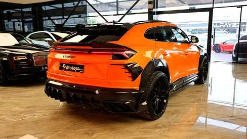 2022 Lamborghini URUS — миниатюра 16