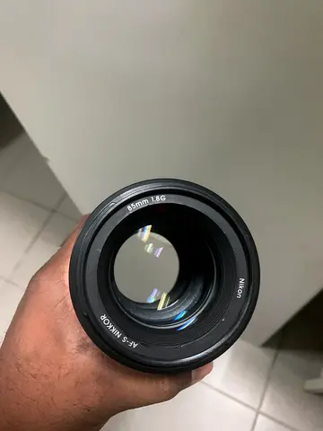 Nikon 85mm f1.8G lens