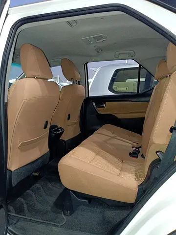 2019 Toyota FORTUNER 照片 5