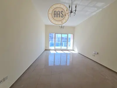 Front of bus stop chiller free huge 2bhk with all amenities