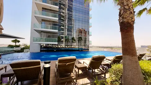 COSY | ELEGANTLY FURNISHED | SPACIOUS BALCONY