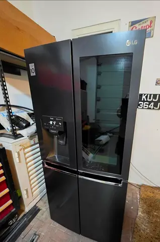 LG Black Stainless Steel French Door Refrigerator with InstaView - 4 Door