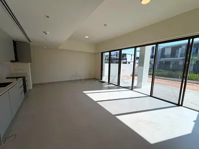 3BR Townhouse | Direct Owner | Prime Location | No Commission
