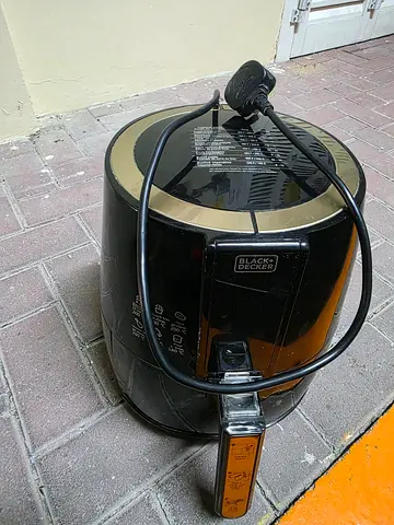 Black  Decker Air Fryer - Used, Working