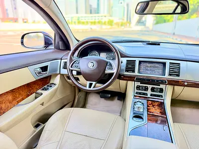 2012 Jaguar XF 照片 16