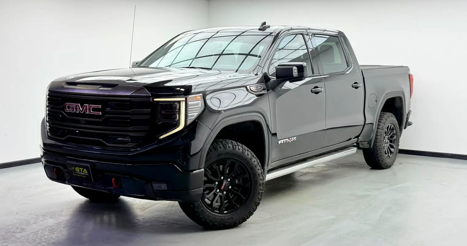 GMC Sierra 2022 — photo 1 of 17