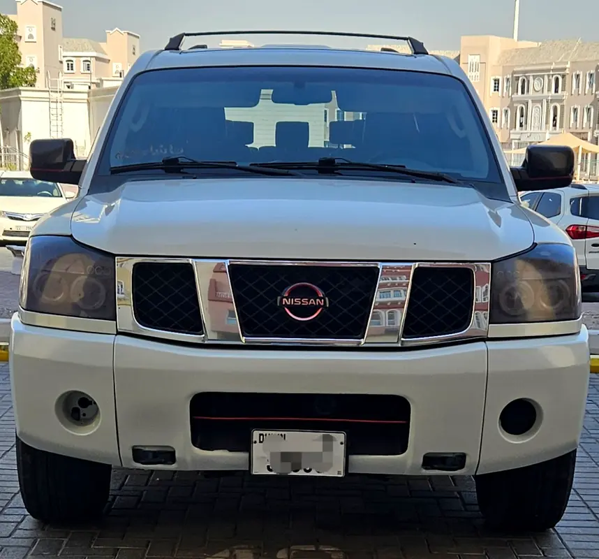 Nissan Armada 2006 — photo 1 of 12
