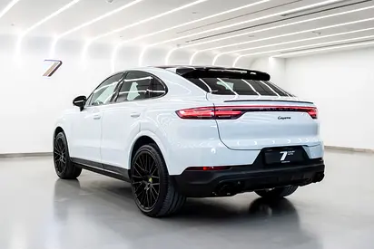 2022 Porsche CAYENNE — фото 4