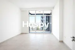 Well Maintained | Sea view | Vacant Now