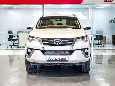 2018 Toyota FORTUNER — фото 2
