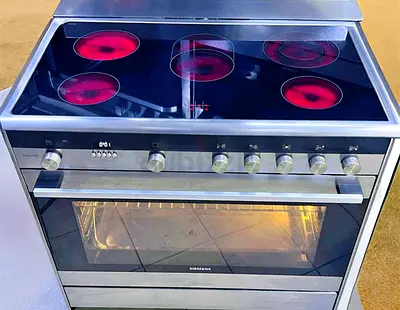 Siemens iQ700 Modern 90 cm Electric Ceramic Cooker – Premium Design