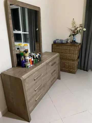 Wooden Dresser with Mirror - 6 Drawers, Light Oak finish