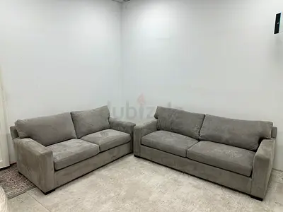 Almost brand new cratebarrel 3+2 seater sofa
