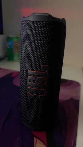 JBL Flip 7 portable Bluetooth speaker - good condition (No Box)
