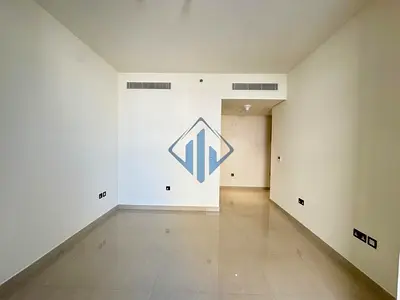 Unfurnished Studio - Balcony With Water View