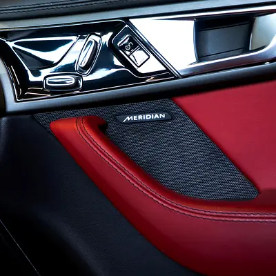 2014 Jaguar F-TYPE — фото 11