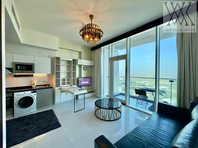 Higher Floor I Skyline View I Rented