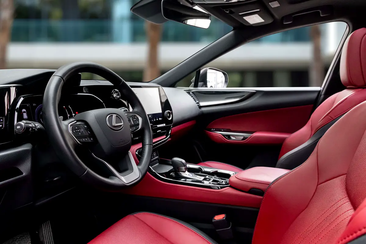 Lexus NX-Series 2025