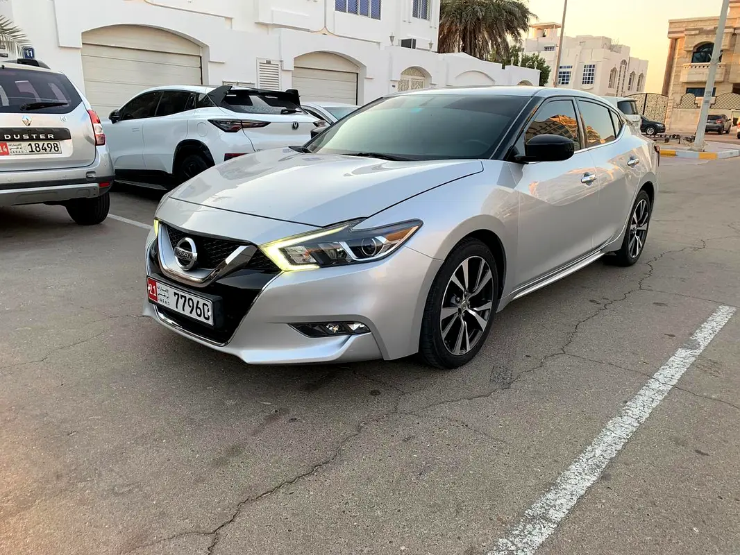 Nissan Maxima 2016 — photo 1 of 14